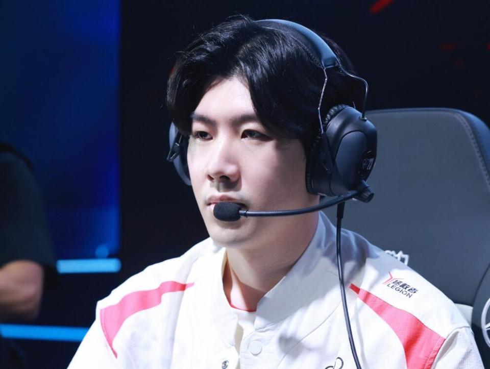 又不至于在 又不至于在