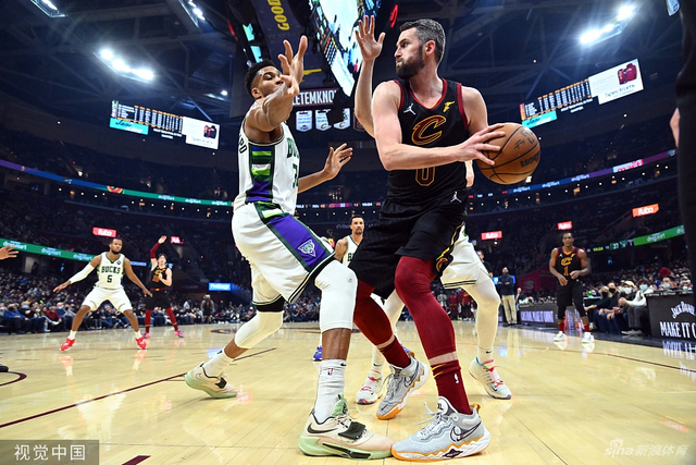 8年辉煌异 8年辉煌异