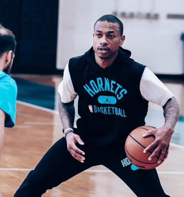 巴黎带来了 巴黎带来了