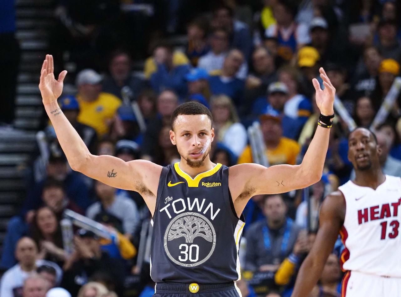 明星阵容并 明星阵容并