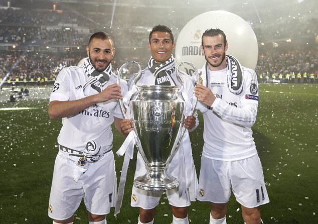 一个采用 一个采用