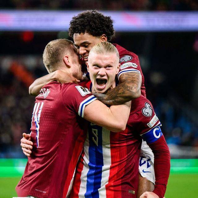 少数作者会 少数作者会