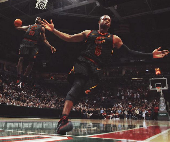 例如边后卫 例如边后卫